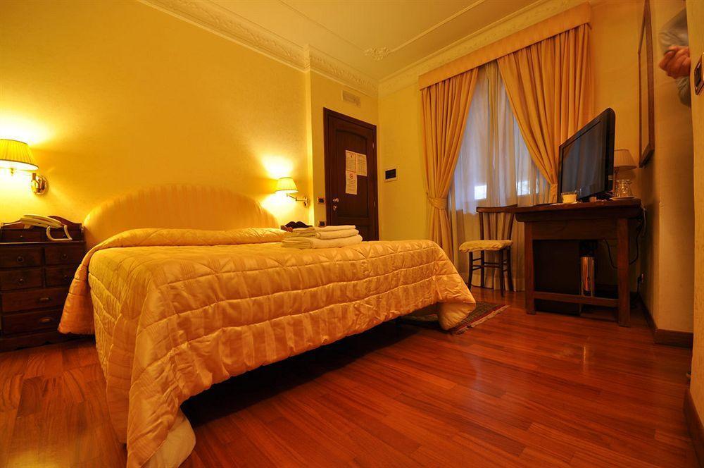 Отель Casale De Santis Рим Экстерьер фото